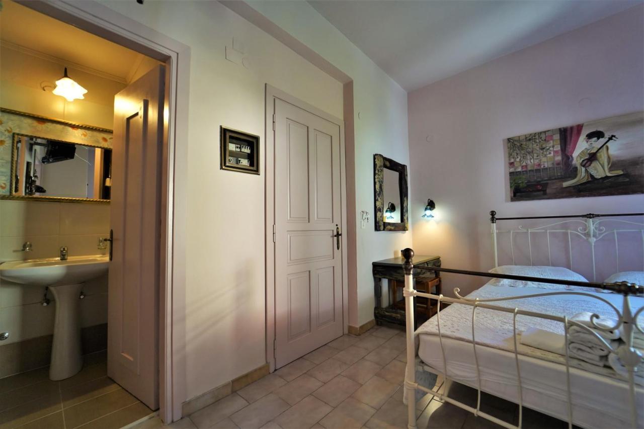 Antigoni Apartments Парга Екстериор снимка